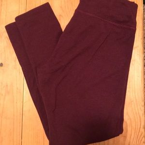 Aerie Chill Maroon Leggings